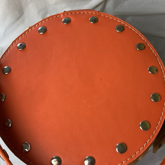 Sun n Sand NWT straw and orange handbag. - Picture 4 of 8